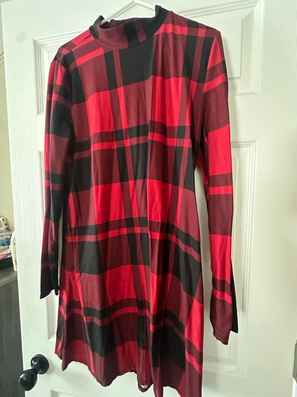 Plaid Long-Sleeve Swing Dress - Red & Black